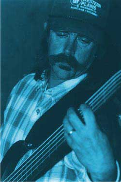 Playin' bass 11.7 KB
